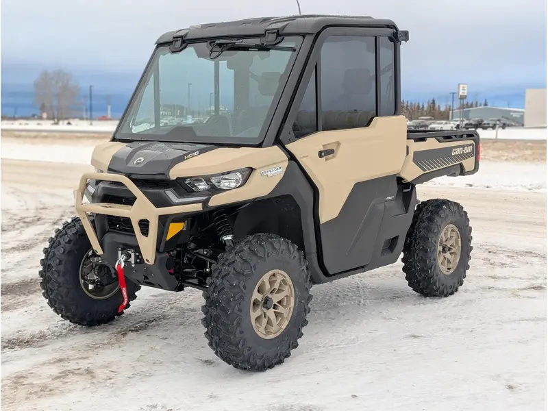 2025 Can-Am Defender Limited HD10