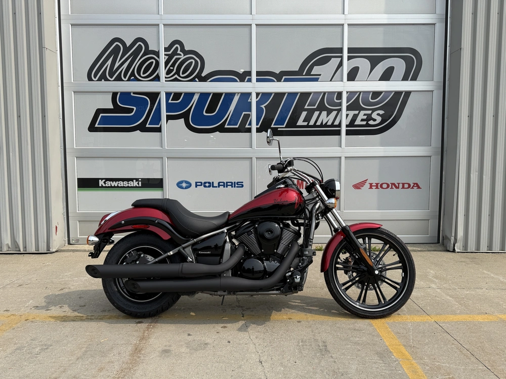Kawasaki Vulcan 900 Custom 2025 alt