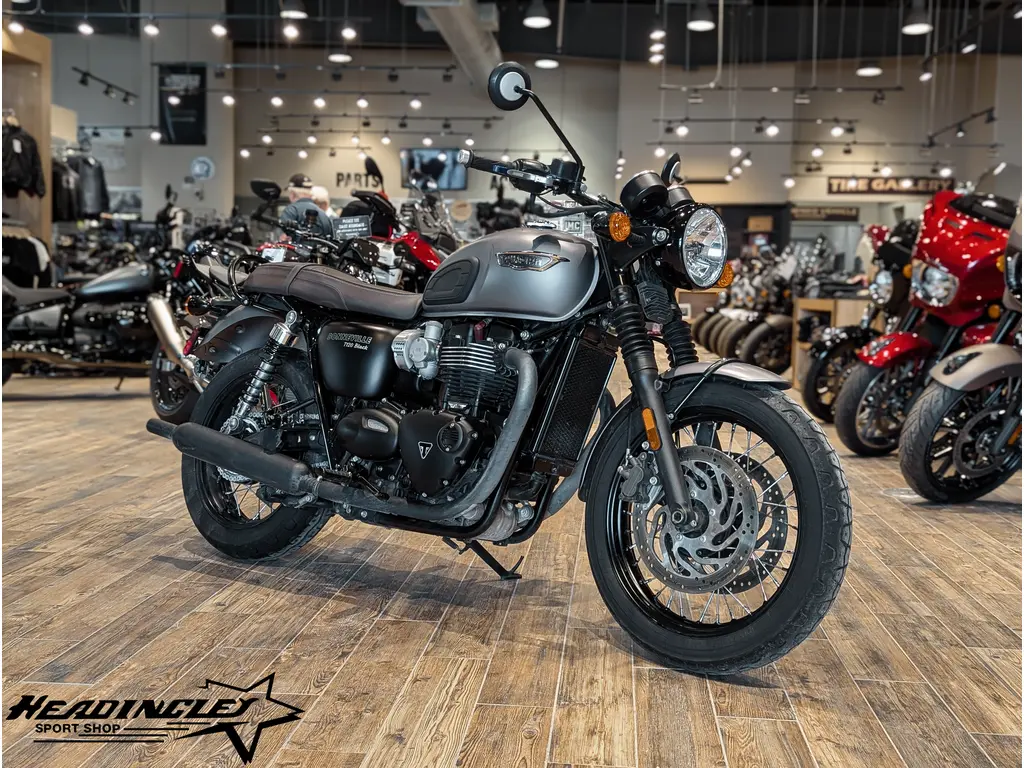 2016 Triumph Bonneville T120 // Matte Graphite