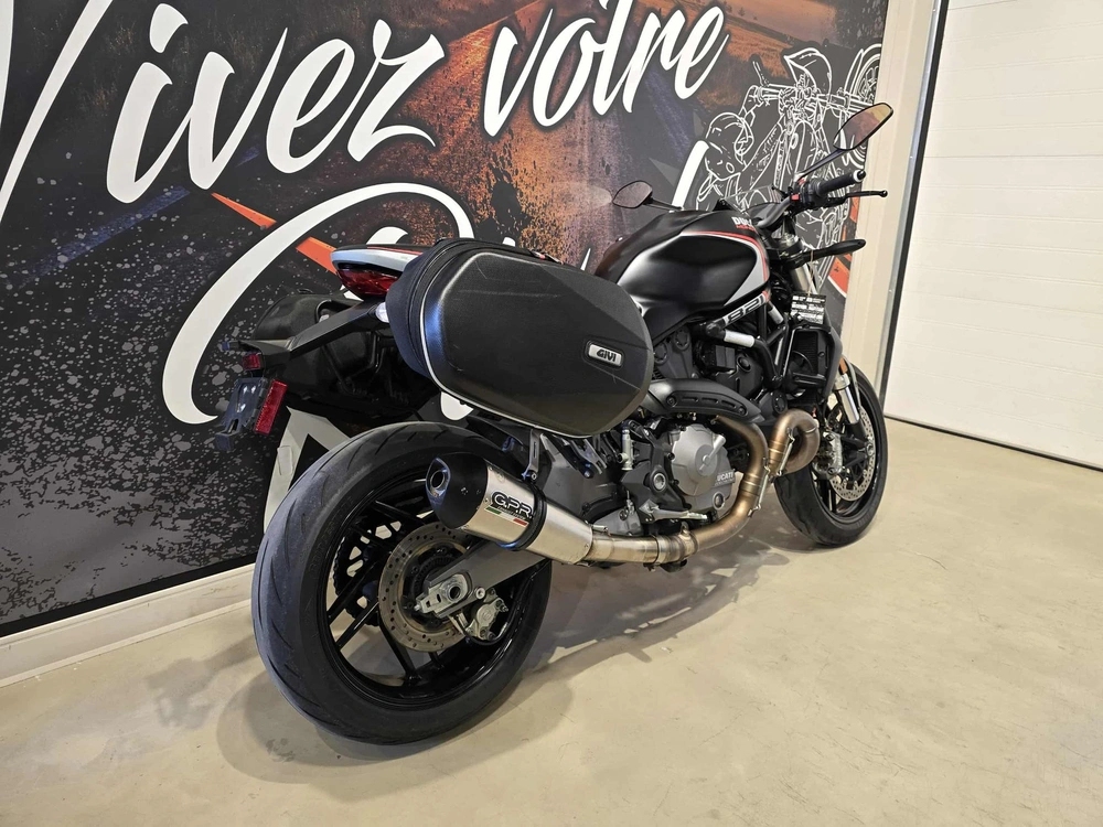 Ducati Monster 821 2020 alt