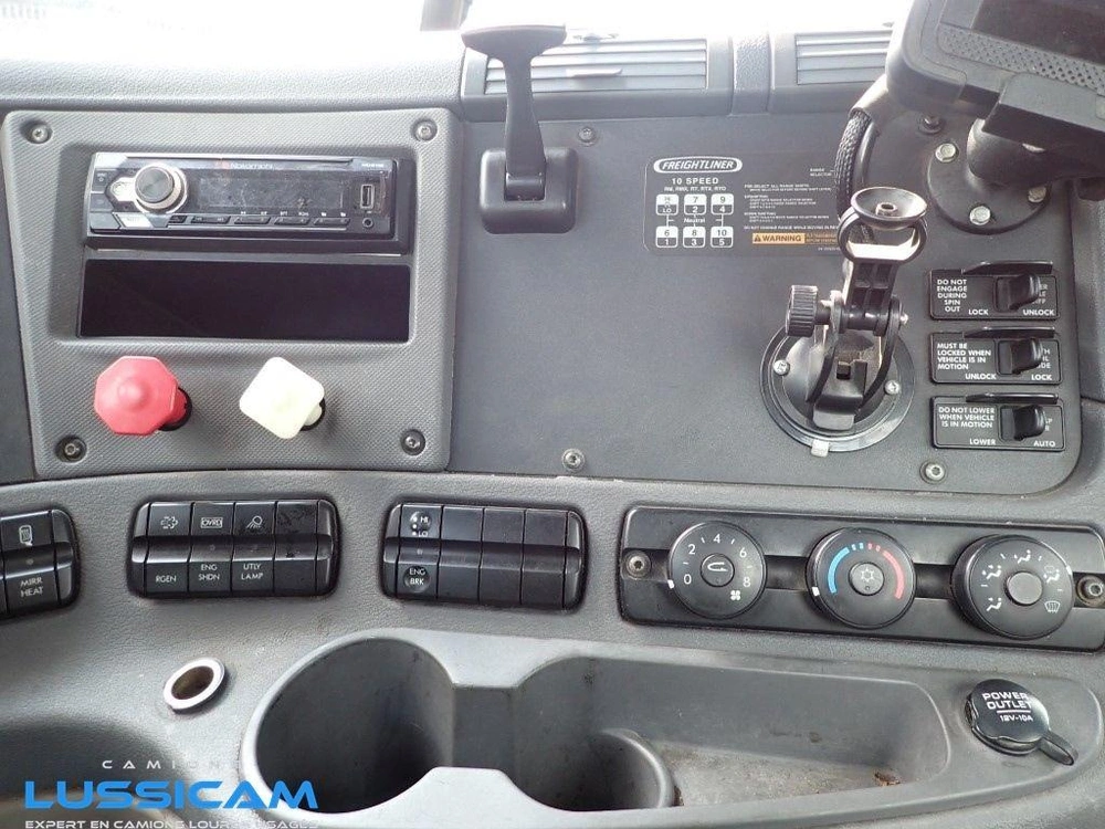 Freightliner Cascadia 2013