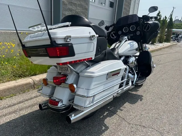 Harley-Davidson FLHTCU Electra Glide UltraFLHTCU 2013