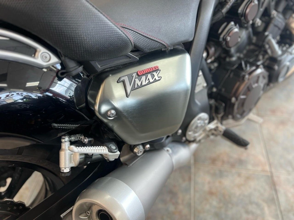 Yamaha Vmax 1700 2009 alt