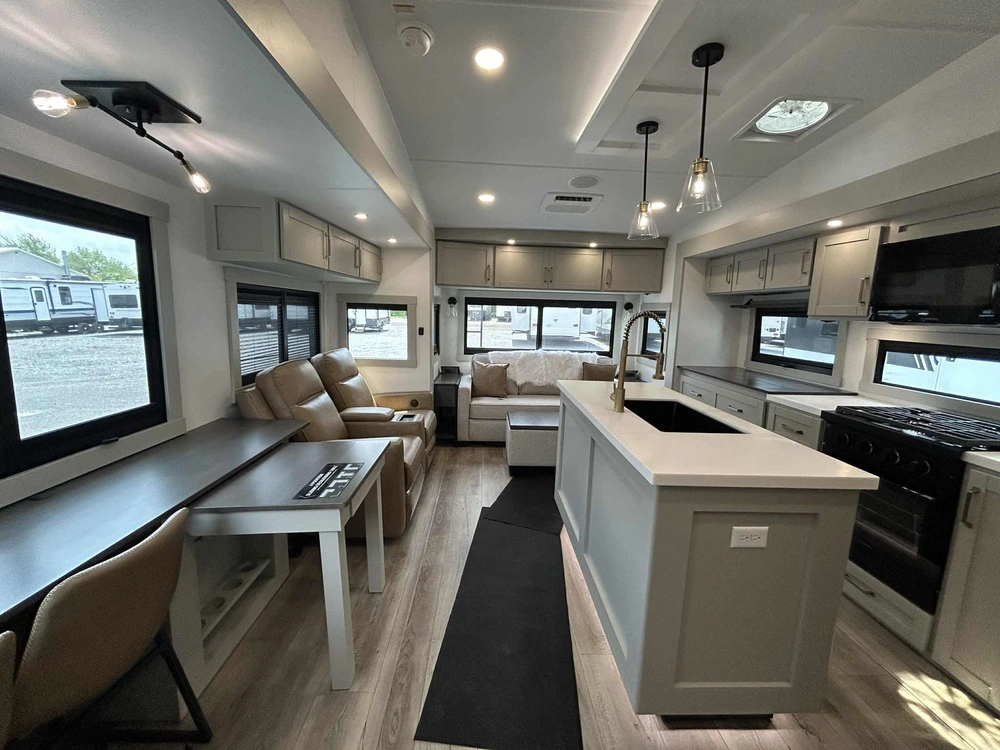 Brinkley Rv Z 3610 2025 alt