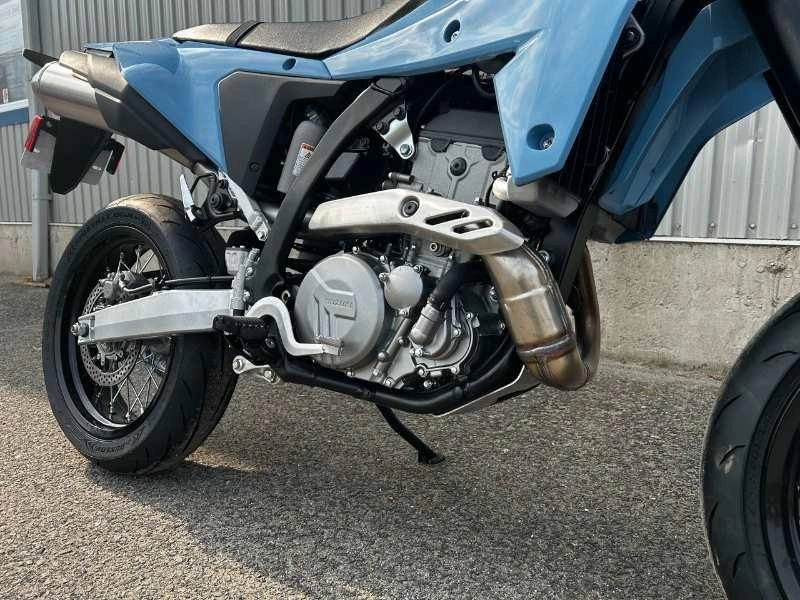 Suzuki Dr-z4sm 2025 alt