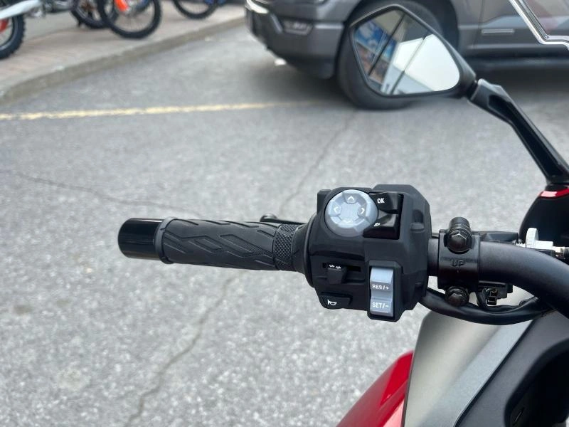 Suzuki Gsx-s1000gt+ 2025 alt