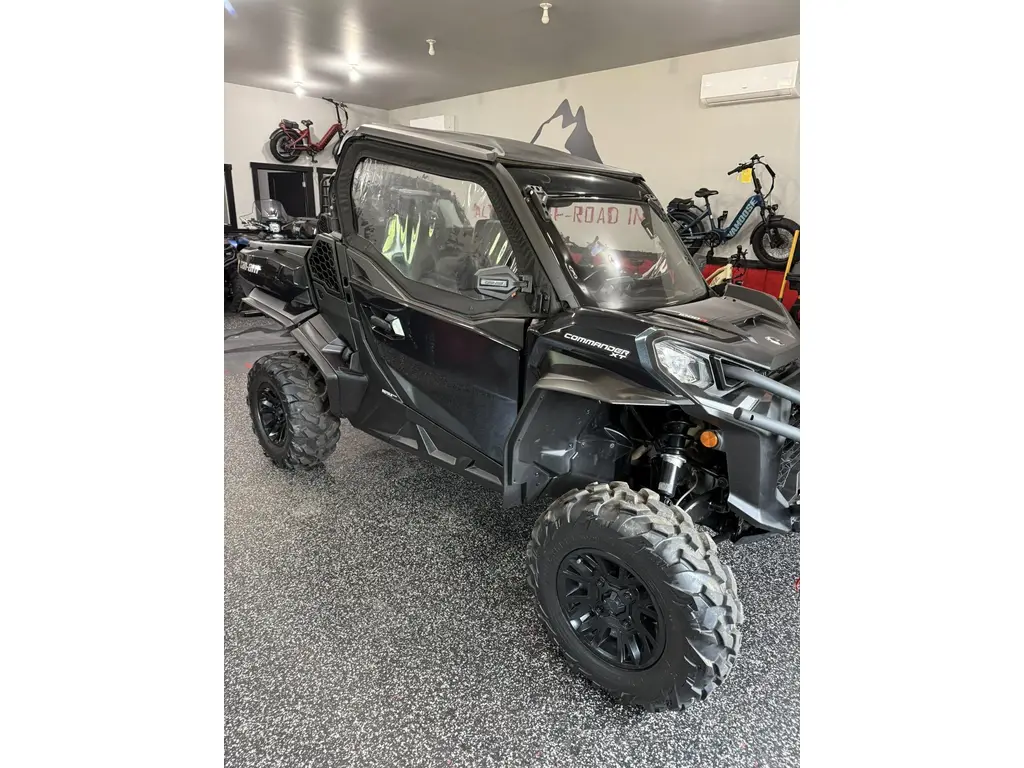 2023 Can-Am COMMANDER XT 1000