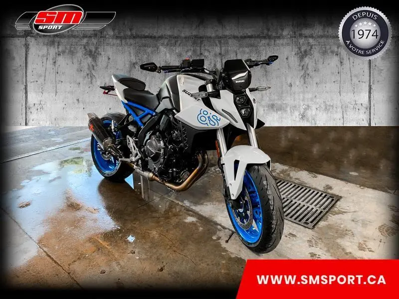 2023 Suzuki GSX 8S