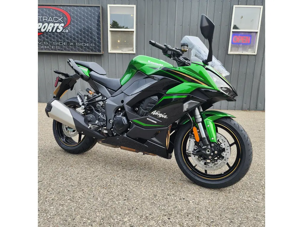 2025 Kawasaki Ninja 1100SX SE 
