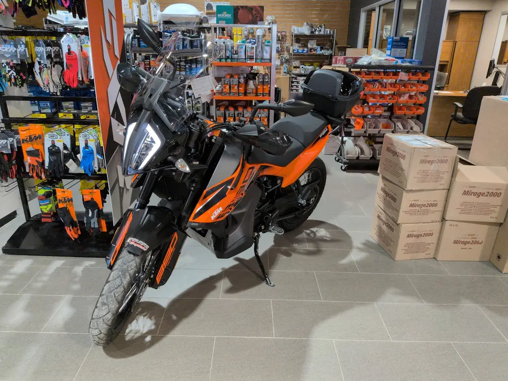 2022 KTM 890 Adventure