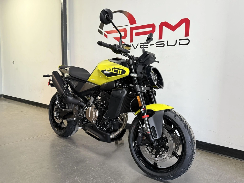 2025 Husqvarna Vitpilen 801 *2.99% Sur 60 Mois alt