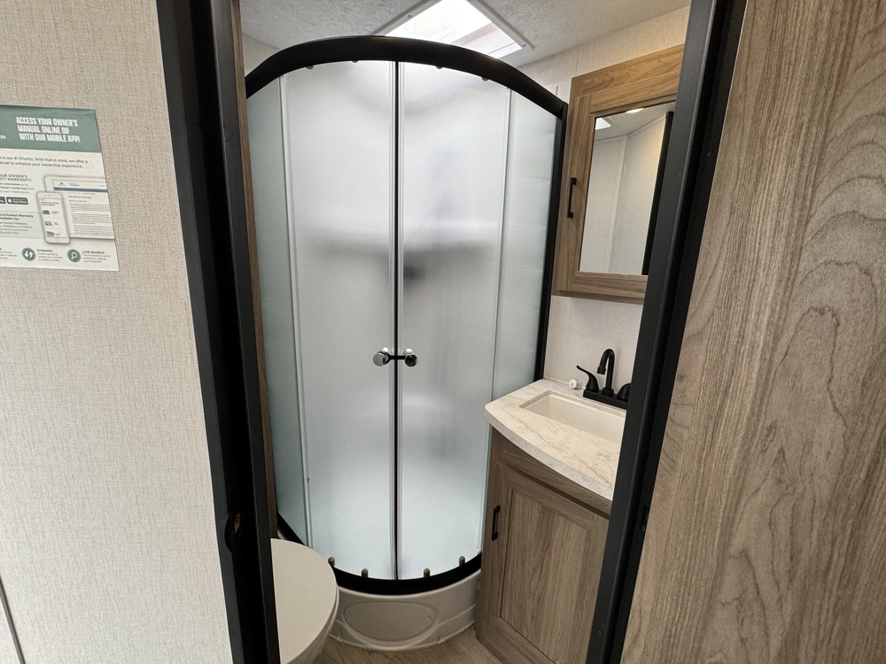 Coachmen Freedom Express Select 19se 2026 alt