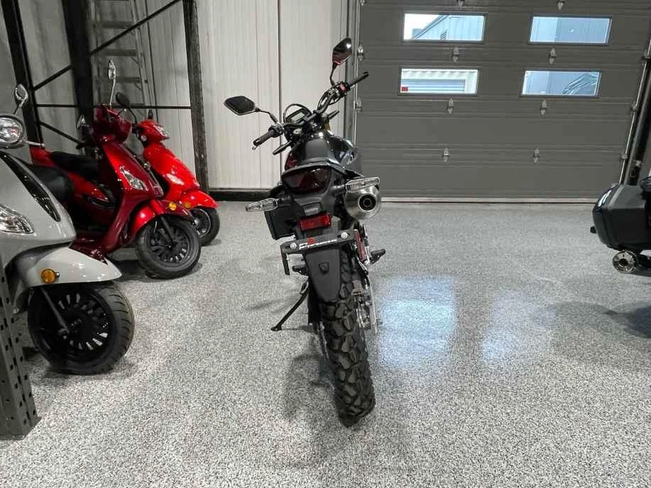 Suzuki Dr-z4s 2025 alt