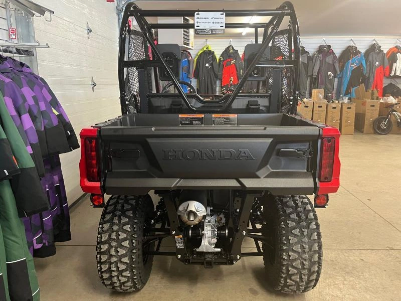 Honda Pioneer 520 2025 alt