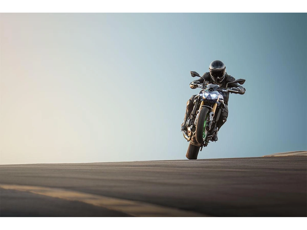 Kawasaki Z900 Se 2025 alt