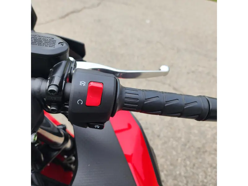 2025 Kawasaki Ninja 500 SE