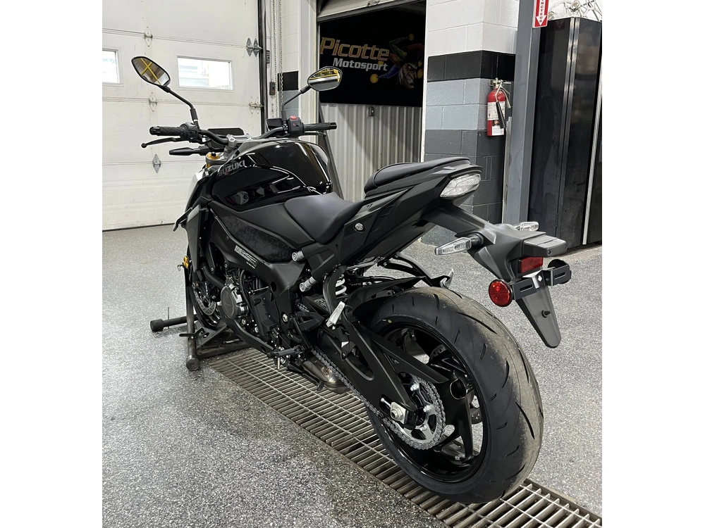 2025 Suzuki Gsx-s1000a alt