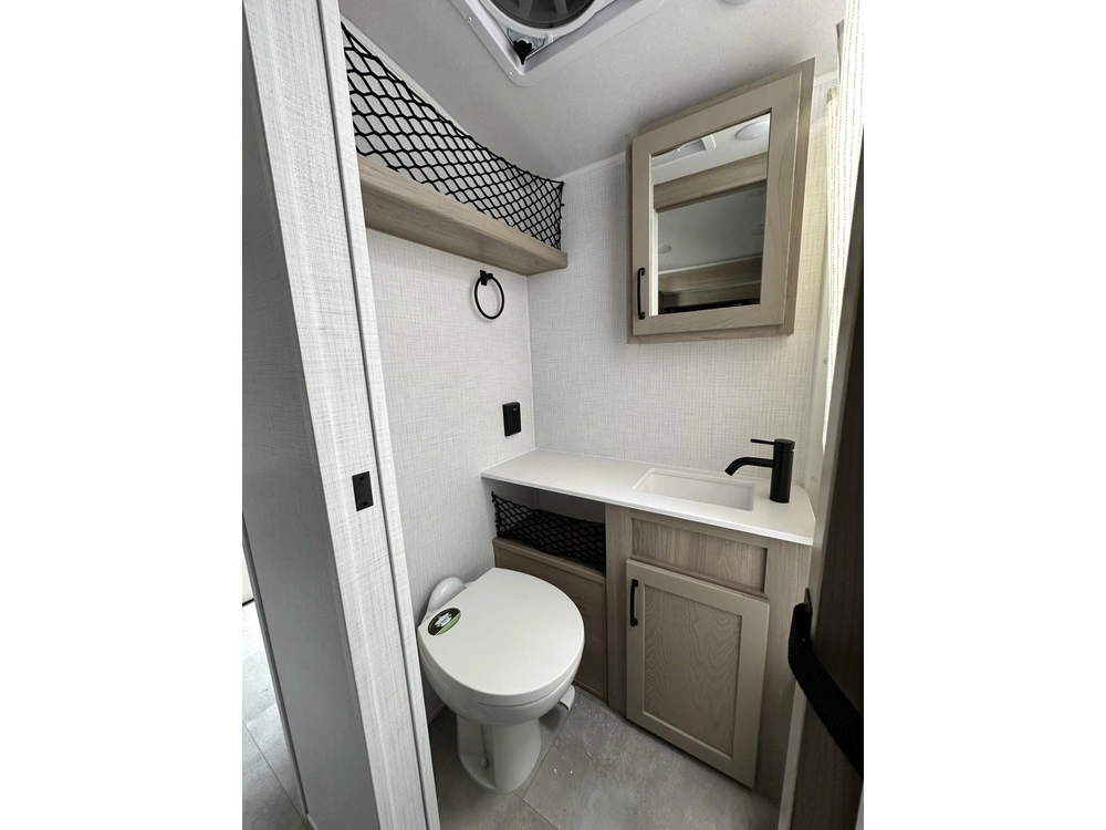 2025 Rockwood Geopro 15fbs alt