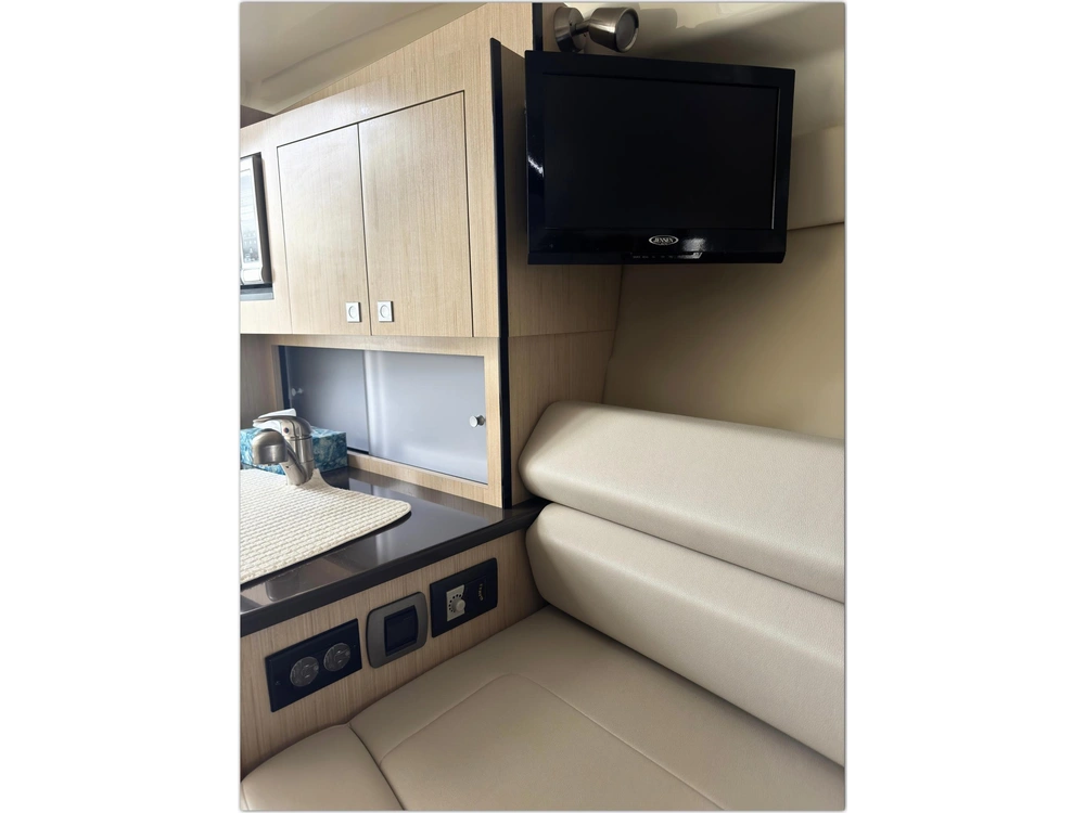 2014 Monterey Boats 280 Sport Yacht No Luxury Tax* alt