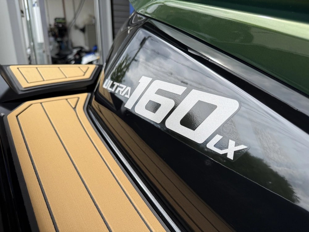 Kawasaki Jet Ski Ultra 160lx 2025 alt