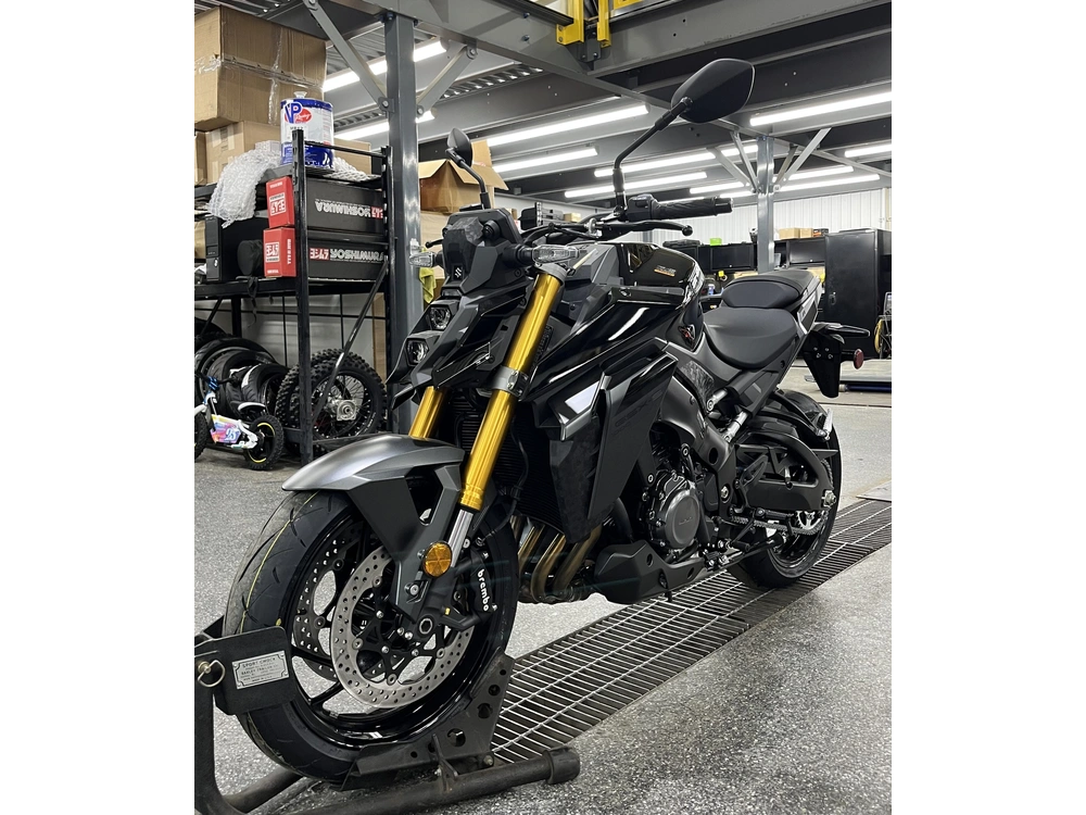 2025 Suzuki Gsx-s1000a alt