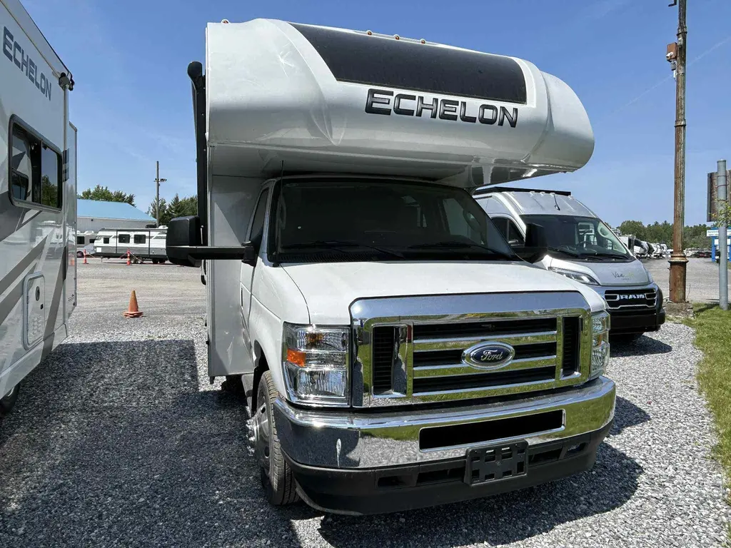 Thor Motor Coach Echelon 2025 - LC22 GMC