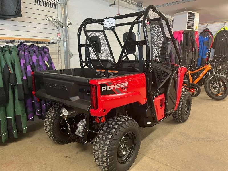 Honda Pioneer 520 2025 alt