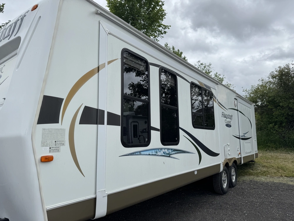 Forest River Flagstaff 831fkss 2012 alt