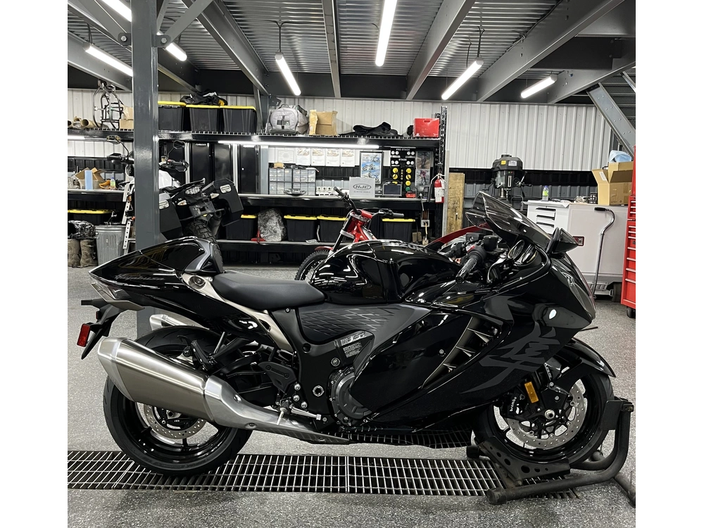 Suzuki Hayabusa 2025 alt