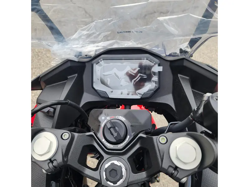 2025 Kawasaki Ninja 500 SE