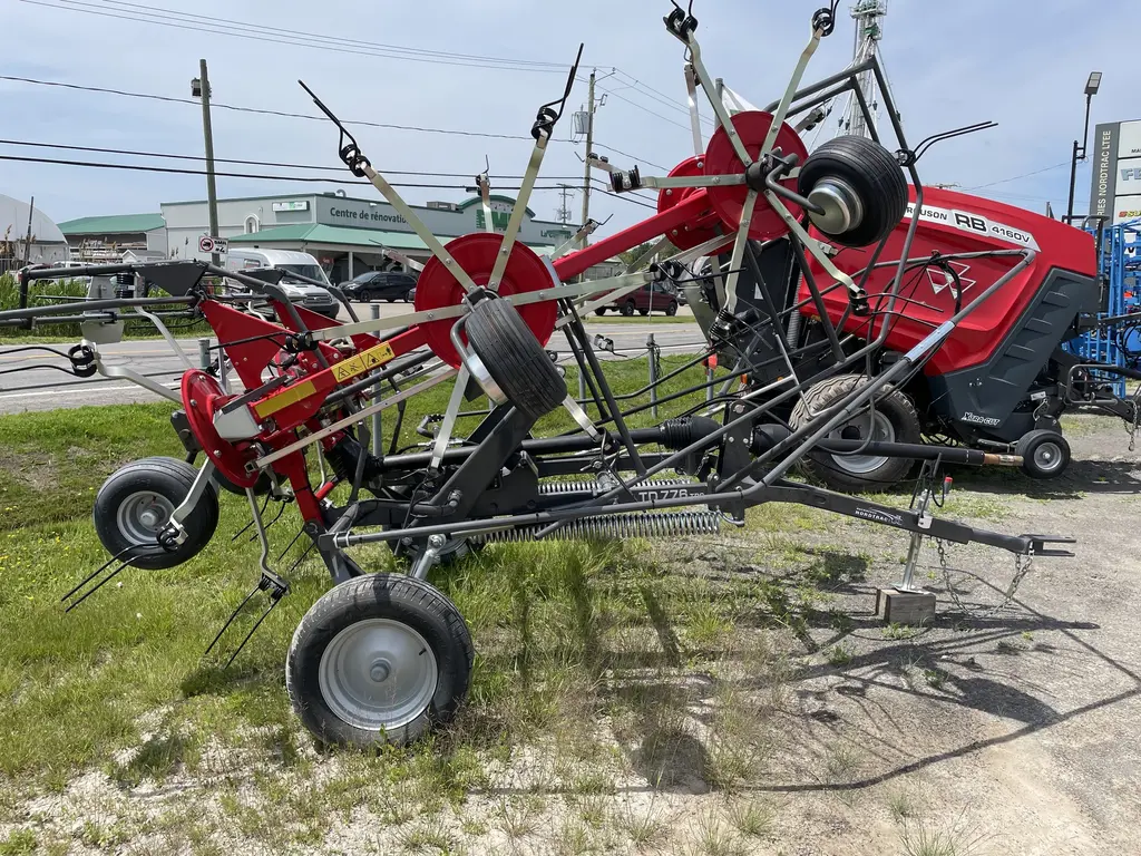 2023 Massey Ferguson TD776