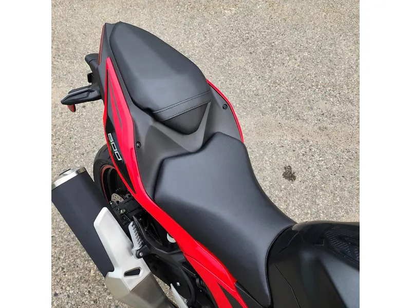 2025 Kawasaki Ninja 500 SE