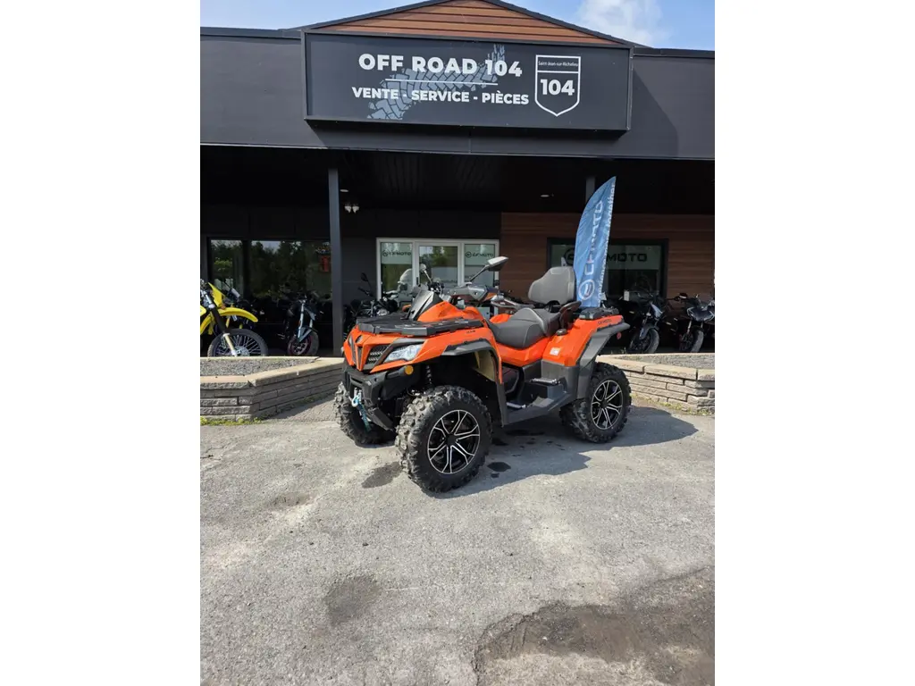 2023 CFMOTO CFORCE 800 TOURING