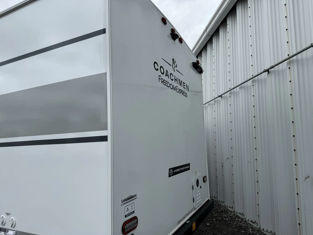 Coachmen Freedom Express Select 19se 2026 alt