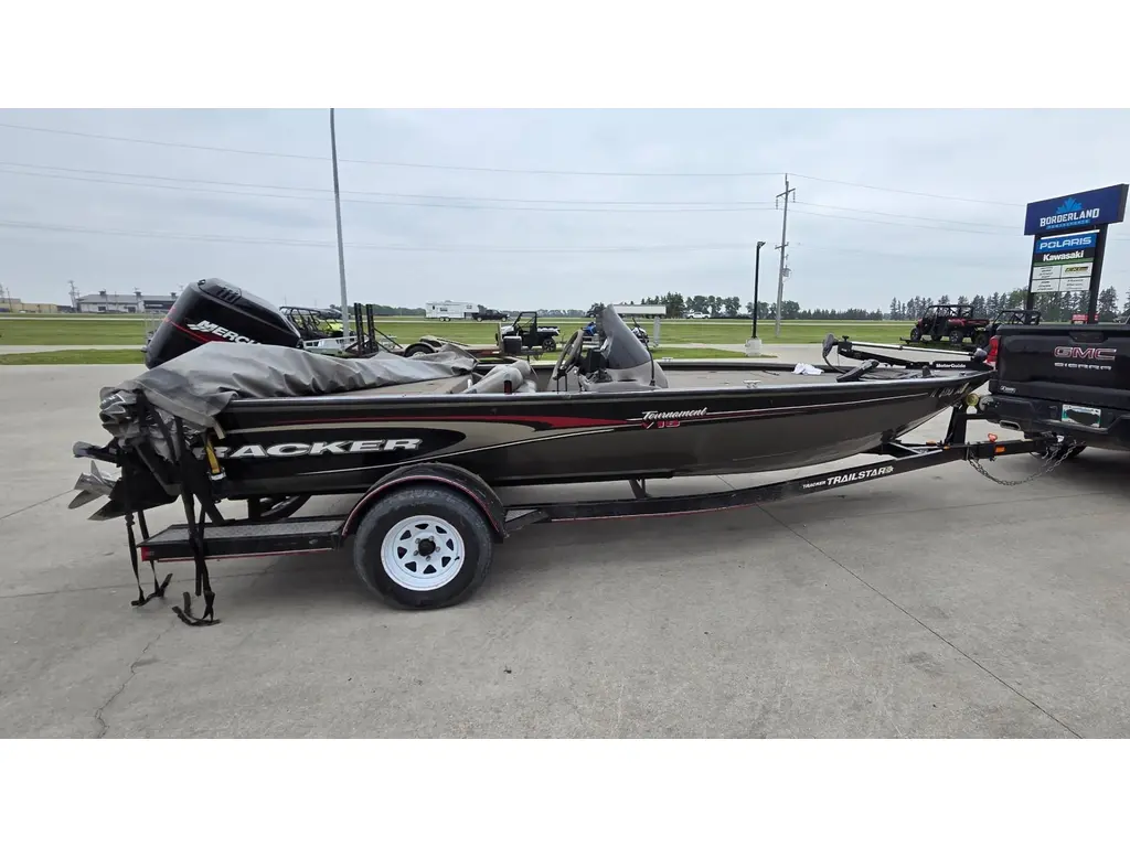 2000 Tracker 18V TOURNAMENT