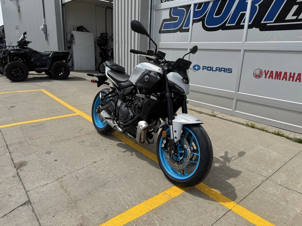 2025 Yamaha Mt-07 alt
