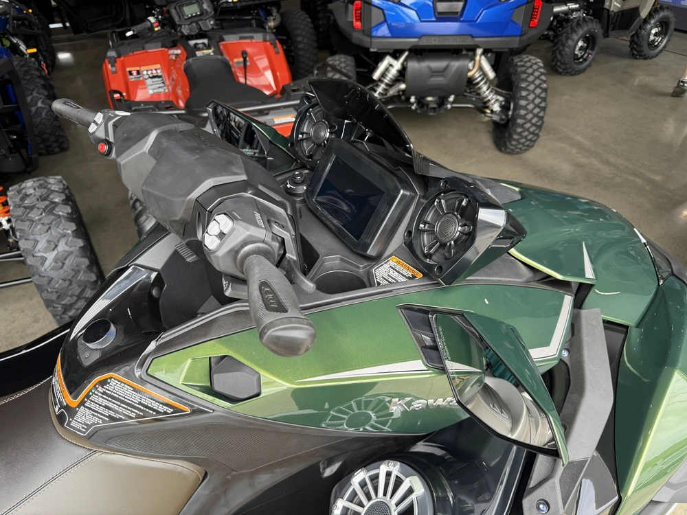 Kawasaki Jet Ski Ultra 160lx 2025 alt