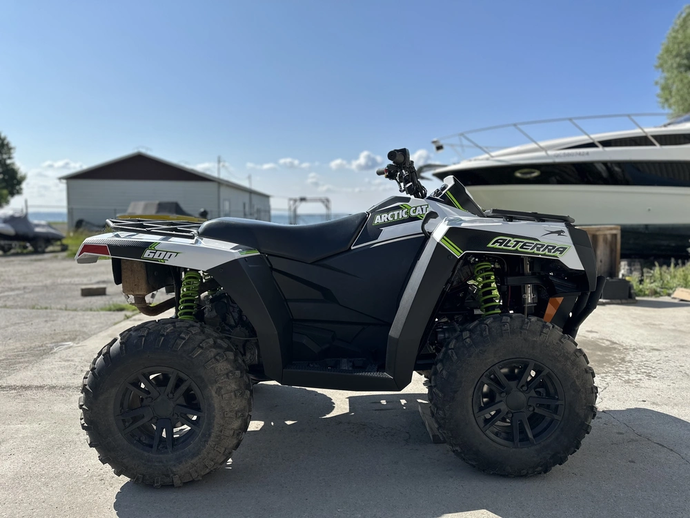 2022 Arctic Cat Alterra 600 Ltd alt