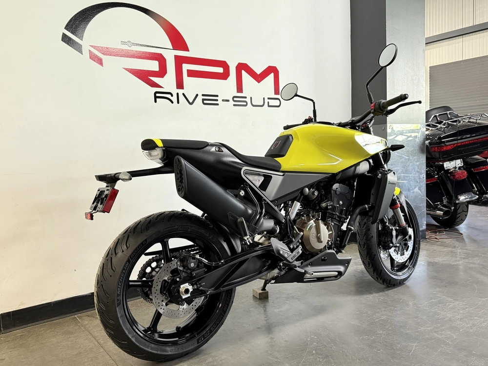 2025 Husqvarna Vitpilen 801 *2.99% Sur 60 Mois alt