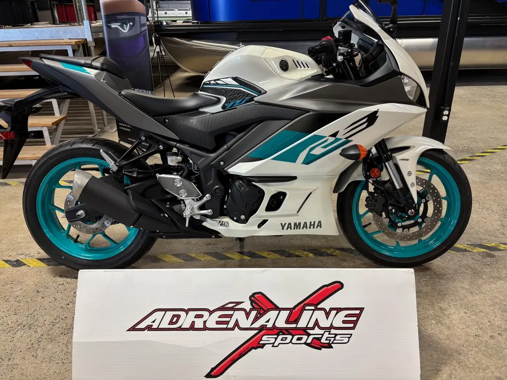2024 Yamaha r3