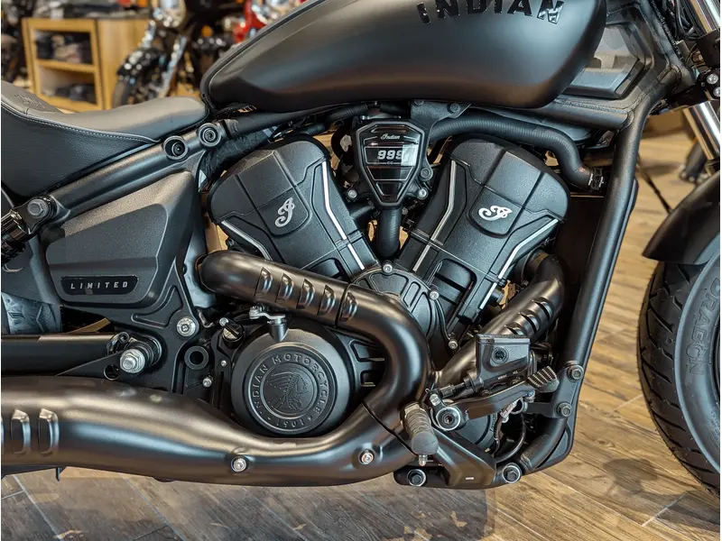 2025 Indian Motorcycle Scout Sixty Bobber Limited // Black Smoke