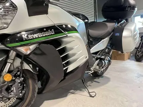 2020 Kawasaki CONCOURS 14