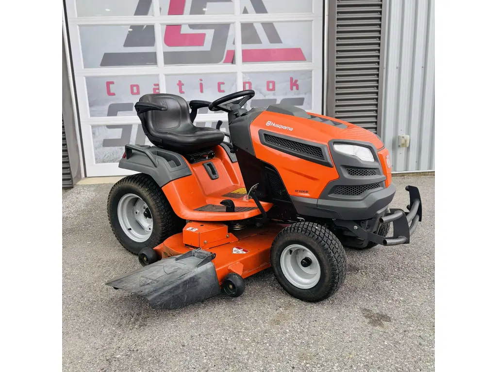 2018 HUSQVARNA TRACTEUR À GAZON GT52XLSI 96048006600