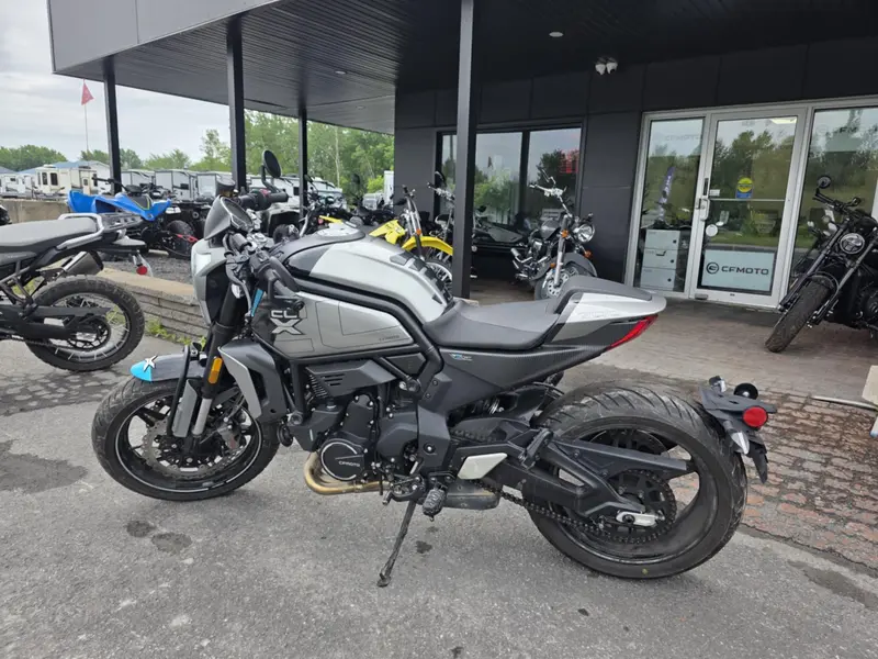 2022 CFMOTO 700 CL-X SPORT