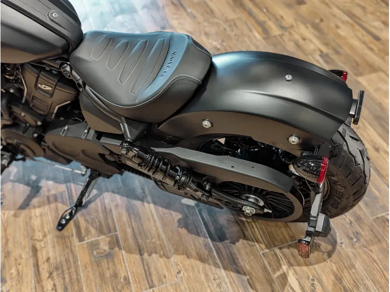 2025 Indian Motorcycle Scout Sixty Bobber Limited // Black Smoke