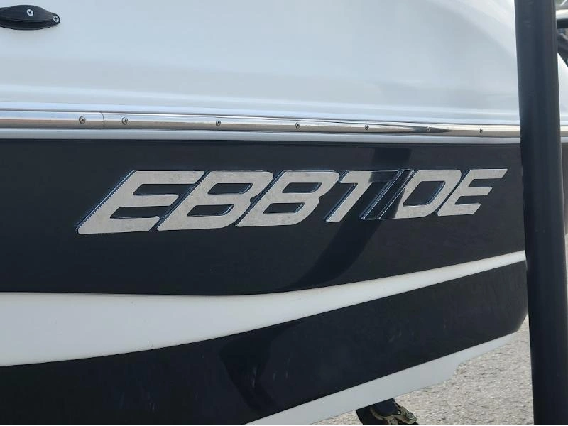 Ebbtide 224 Se 2009 alt