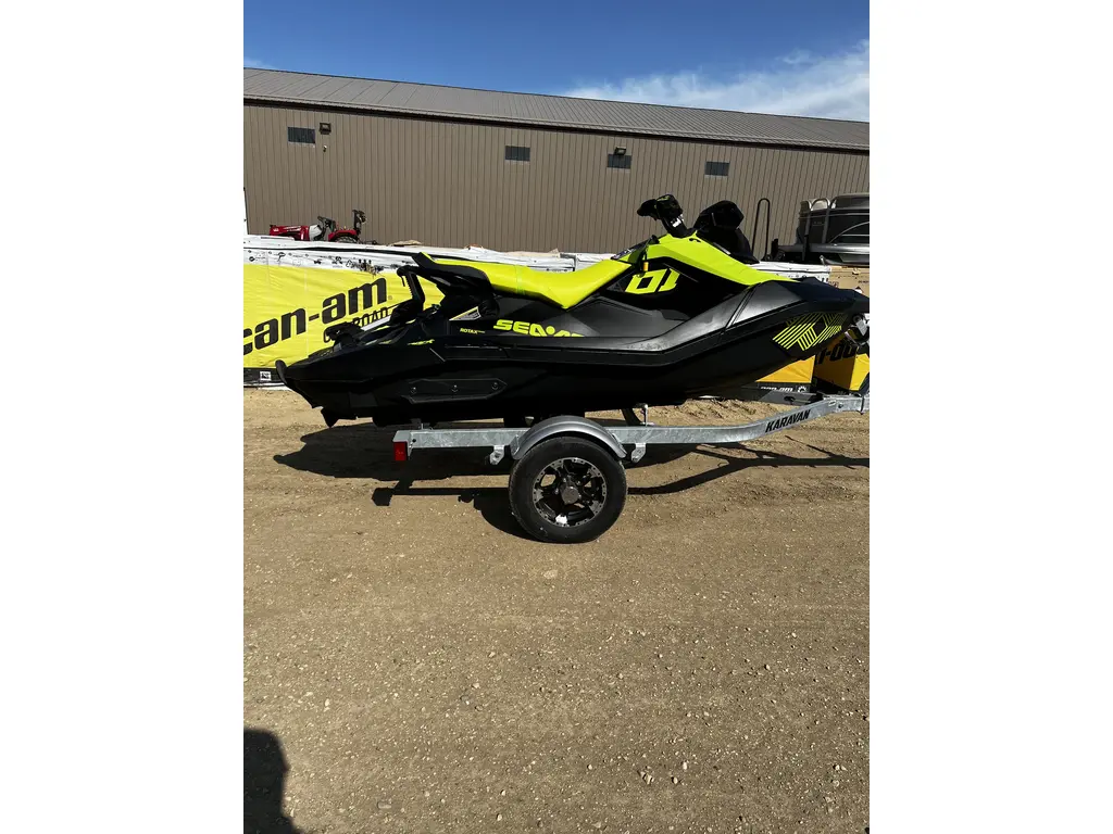 2023 Sea-Doo Spark Trixx 3UP 90 sound