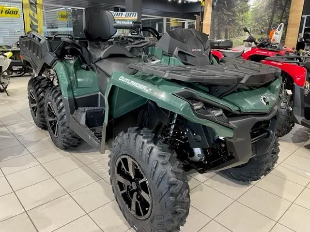 Can-Am Outlander MAX 6X6 DPS 650 2025