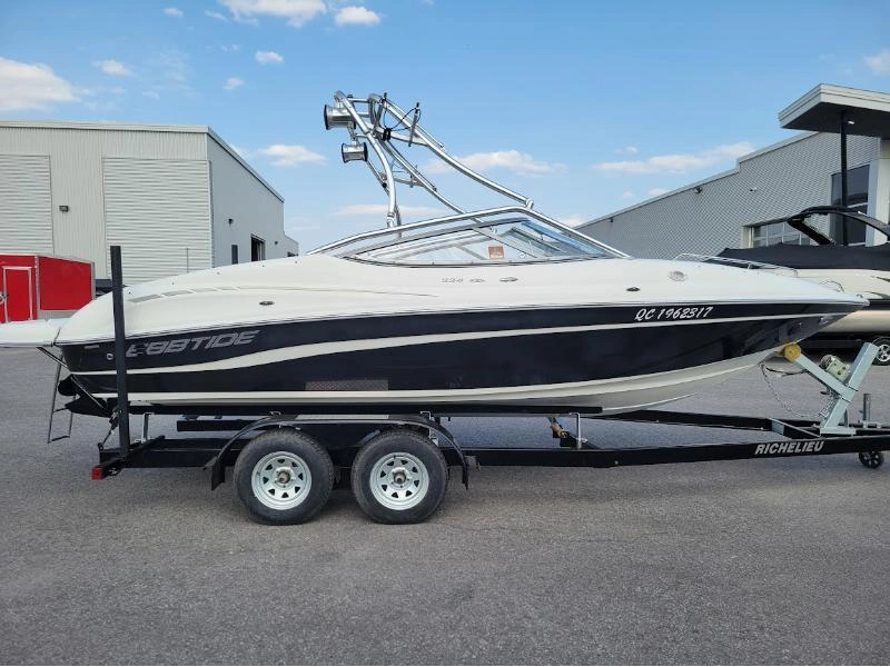 Ebbtide 224 Se 2009 alt