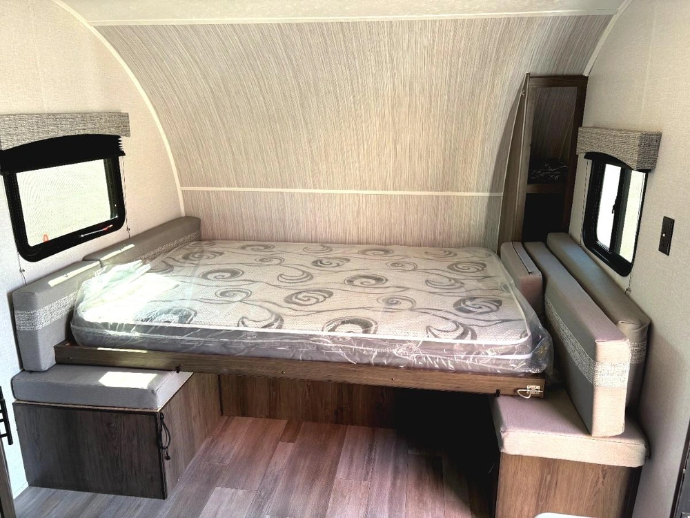 Coachmen Clipper 162rbu 2022 alt